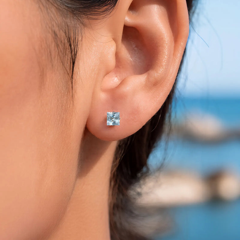 Best Earrings for New Ear Piercings: 5 Safe Materials Ranked